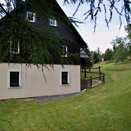 Chaloupka Slamenka Villa Loučná pod Klínovcem Bagian luar foto