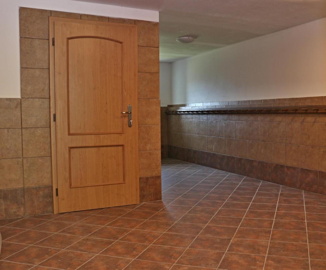 Chaloupka Slamenka Villa Loučná pod Klínovcem Bagian luar foto
