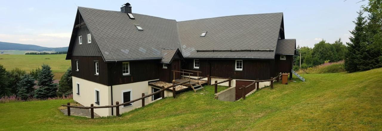 Chaloupka Slamenka Villa Loučná pod Klínovcem Bagian luar foto