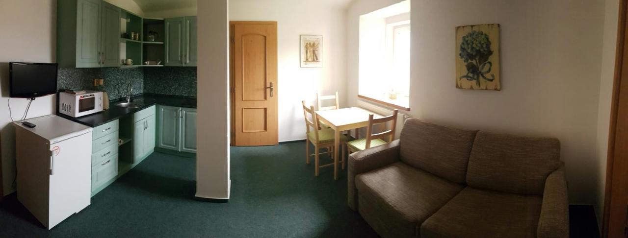 Chaloupka Slamenka Villa Loučná pod Klínovcem Bagian luar foto