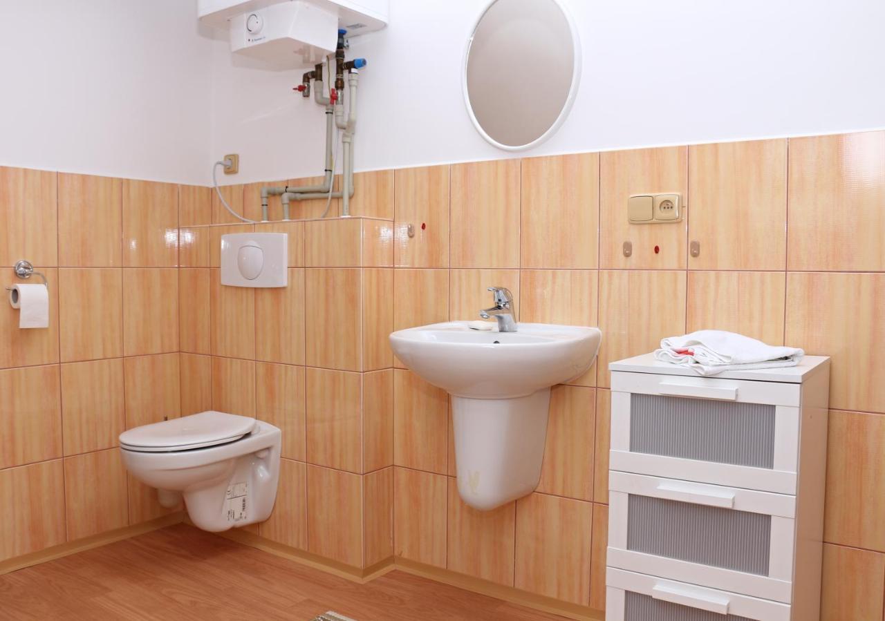 Chaloupka Slamenka Villa Loučná pod Klínovcem Bagian luar foto