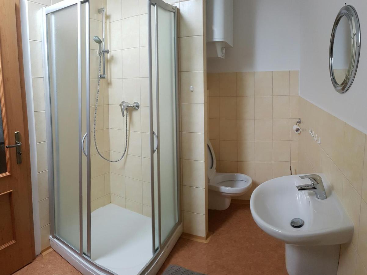 Chaloupka Slamenka Villa Loučná pod Klínovcem Bagian luar foto